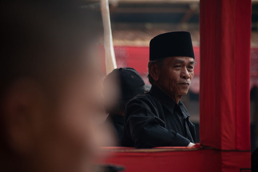 Attending a funeral ceremony in Tana Toraja, Sulawesi (Indonesia)