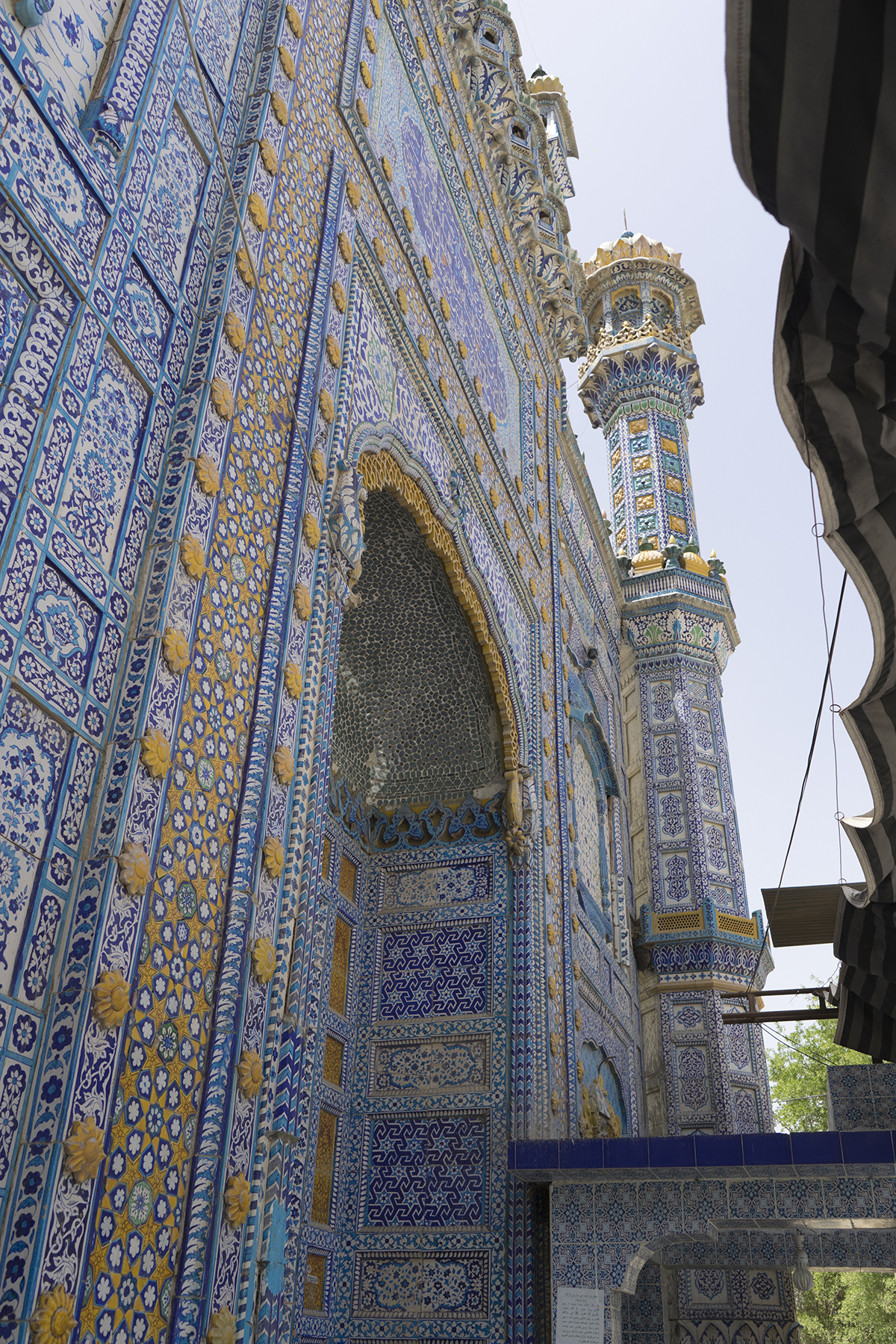 Shrine of Sachal Sarmast exterior